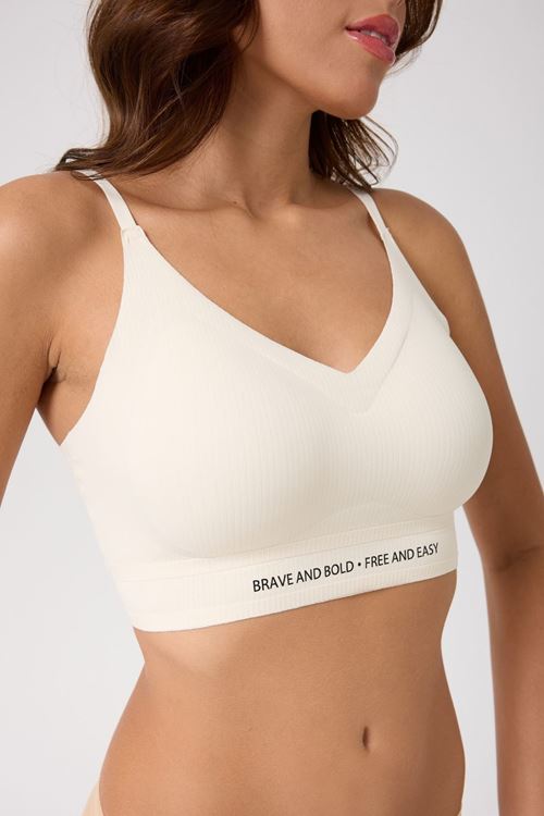 Leswear Lazer Kesim Ekru Renk Sütyen – Dikişsiz Konfor ve Şıklık