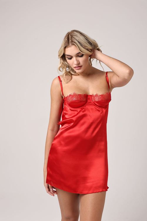Leswear Kırmızı Renk Gecelik - Şıklık ve Zarafet Bir Arada