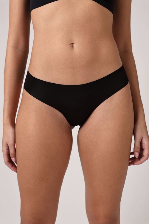 Leswear Brazilian Külot Lazer Kesim Siyah Renk – Şık ve Konforlu Brazilian Külot