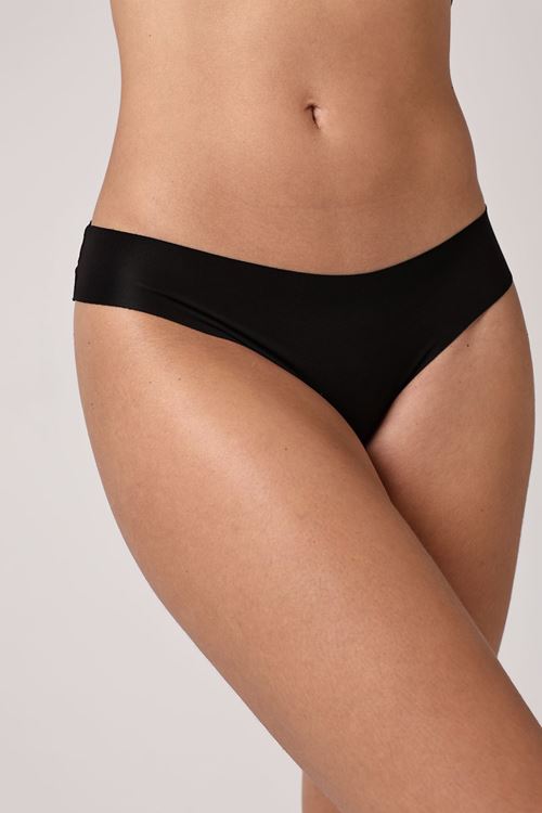 Leswear Brazilian Külot Lazer Kesim Siyah Renk – Şık ve Konforlu Brazilian Külot