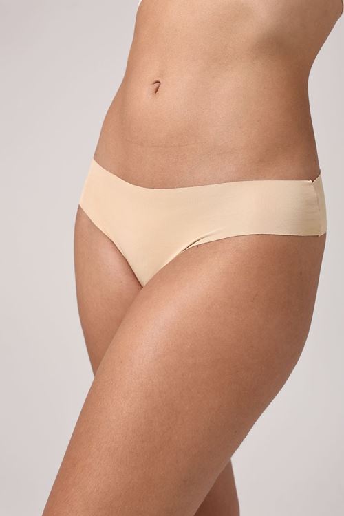 Leswear Brazilian Külot Lazer Kesim Ten Renk – Zarif ve Konforlu Brazilian Külot