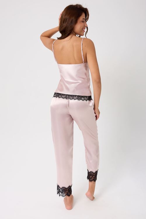 Leswear Pijama Takımı Ekru Renk – Şık ve Konforlu Pijama Takımı